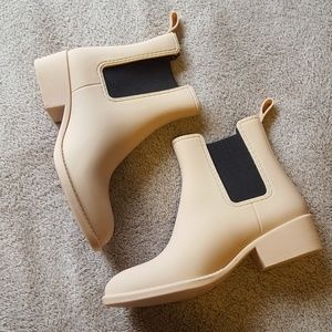 Jefferey Campbell Matte Taupe Stormy Rainboots Sz8